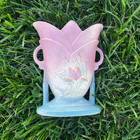 Vintage 1950’s hull vase pink and blue